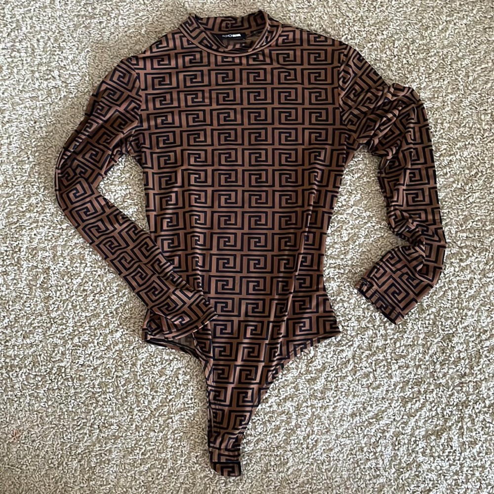 Long sleeve body suit